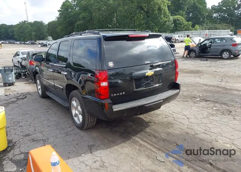 2013 Chevrolet Tahoe Ltz из США, поврежденный, VIN 1GNSCCE00DR123350